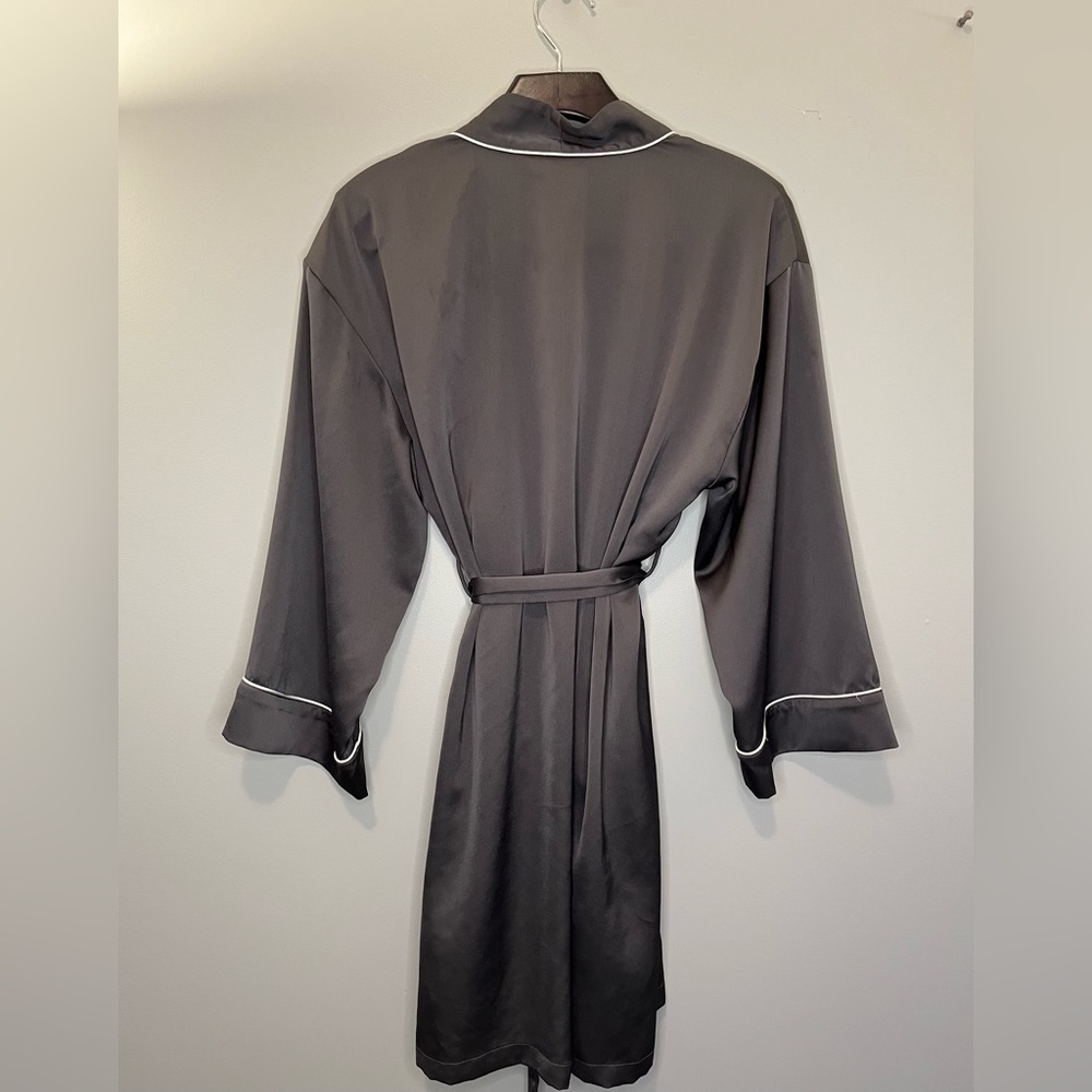 Joe Fresh Women's Robe - Picture 2 of 4